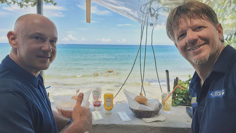 Pre-tournament lunch at Natty Dread in August 2025.